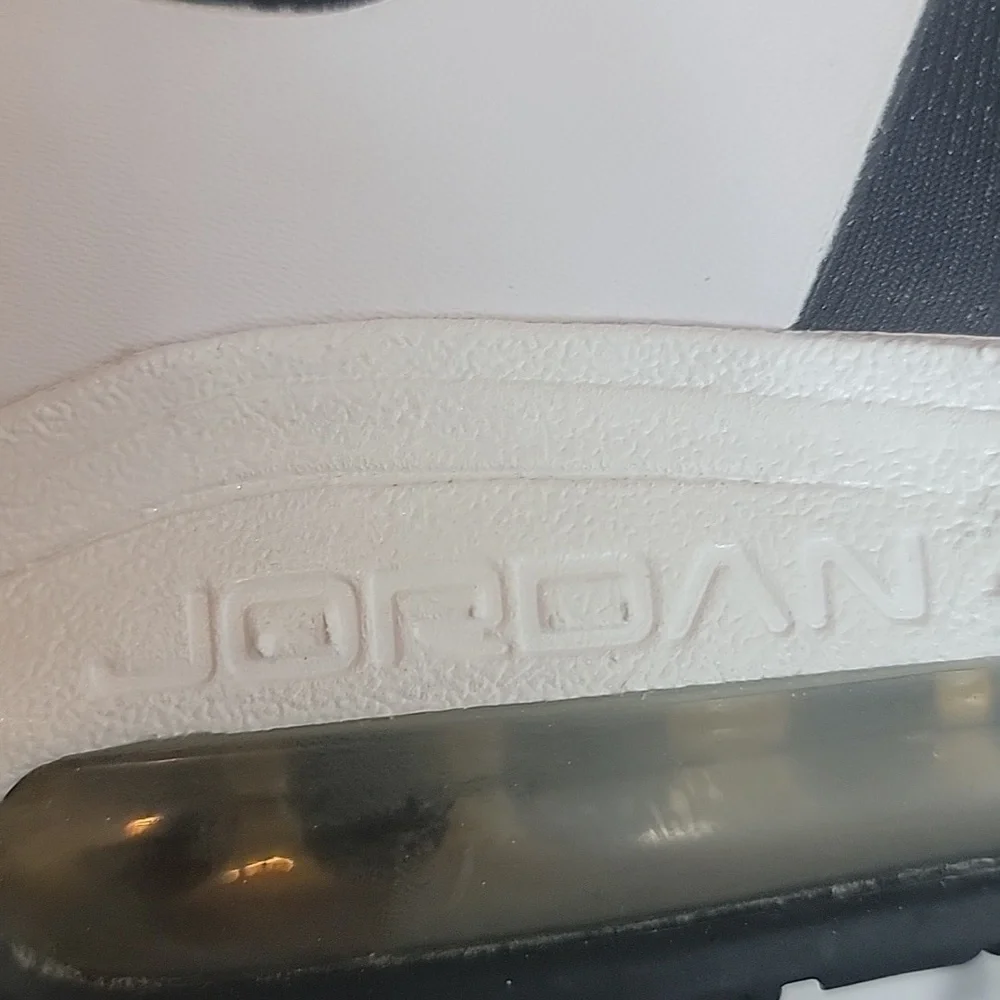 Jordan Alpha Trunner Max Mens size 13 White Black and Gray 2011 Hardly Worn